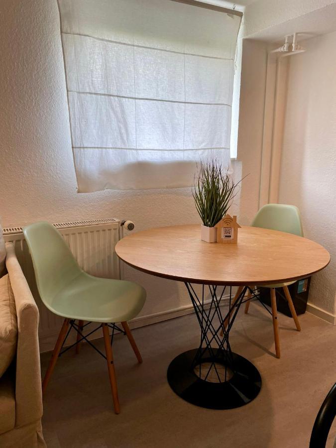 Ruhiges Retreat Souterrain-Apartment Werbach Naehe Pferdemarkt W31 Oldenburg Exterior foto