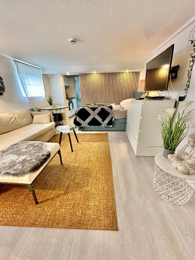 Ruhiges Retreat Souterrain-Apartment Werbach Naehe Pferdemarkt W31 Oldenburg Exterior foto